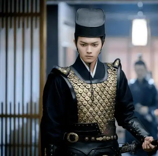 横店代言人许凯请把古装焊在身上