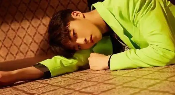 也有粉丝强烈表态:陈立农是杨紫夸过的男孩,是偶像薛之谦微博关注的