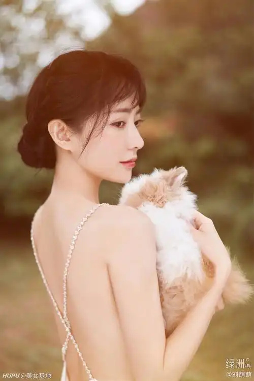 刘萌萌:虽然我在淋雨,但我有温暖的滤镜