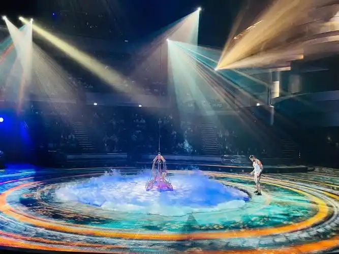 迪拜打卡laperle水舞秀值得一看吗