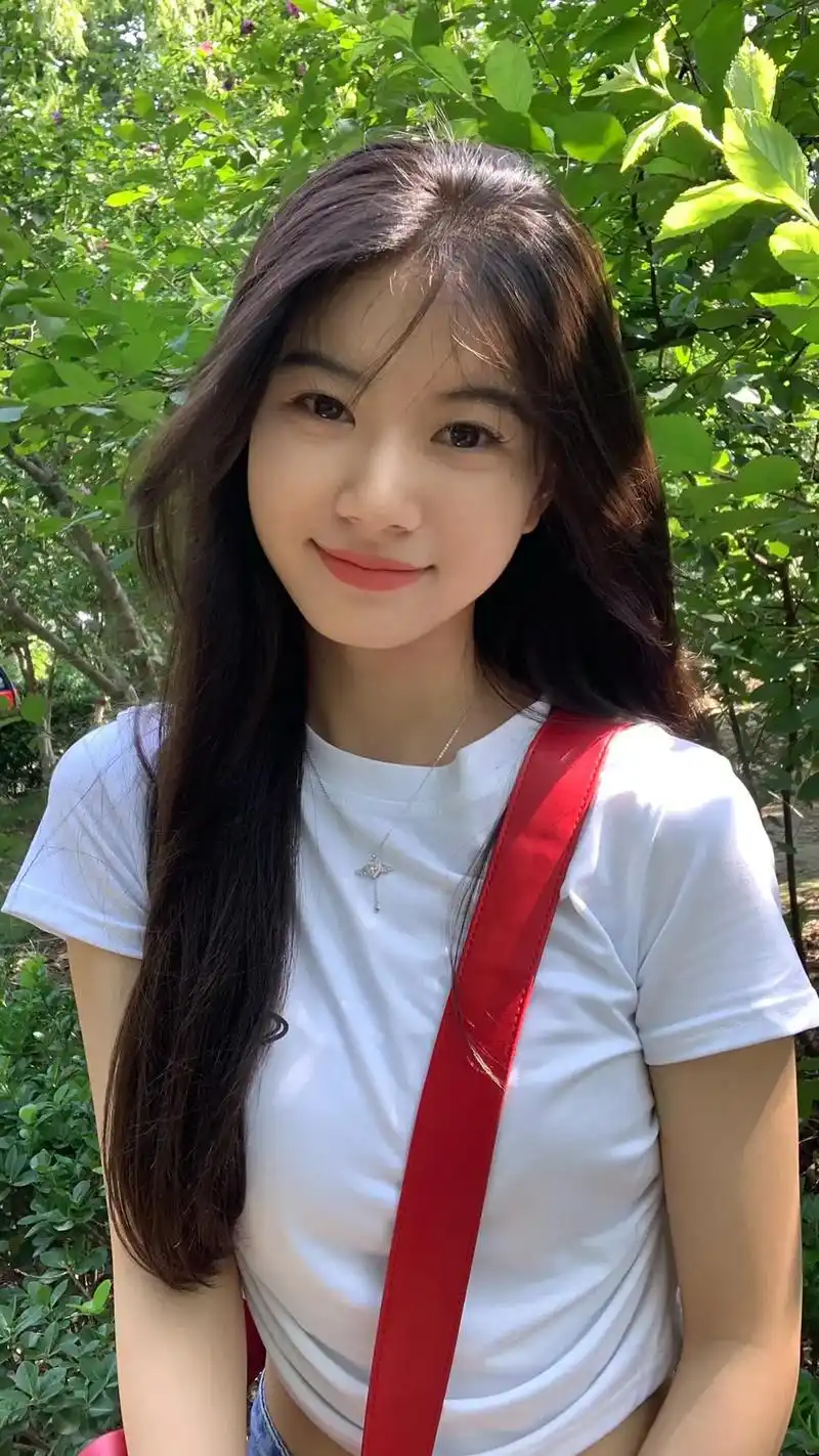 爱老婆的定义:不管有什么好吃的都要让老婆先吃 老婆最大 老婆 - 抖音