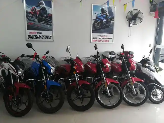 豪爵摩托车国三部分车型直降500至1000.特价之后还送行驶证,保险!