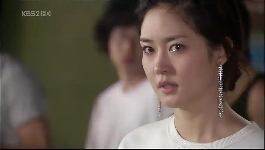 有没有1440*800的雪之女王的壁纸