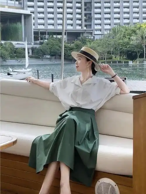 30-40岁轻熟风女装搭配图,秋冬穿搭女2021高级感