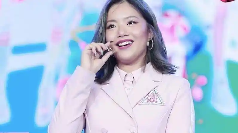 25岁的王菊代替abby登上《创造101》,引起一片哗然.