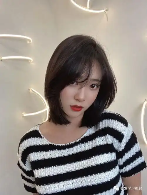 2021年最火"初恋锁骨发"|发型|脸型|锁骨发