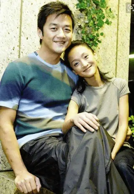 50岁李亚鹏官宣再婚生子,这一轮天后输了?_王菲_瞿颖_哈金