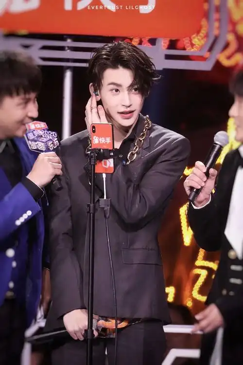 小鬼盘点200105lilghost一周手账12300105步履不停一路前行2020音乐