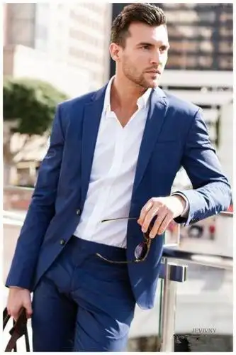 蓝色西装配衬衫,展现出你独有的腔调