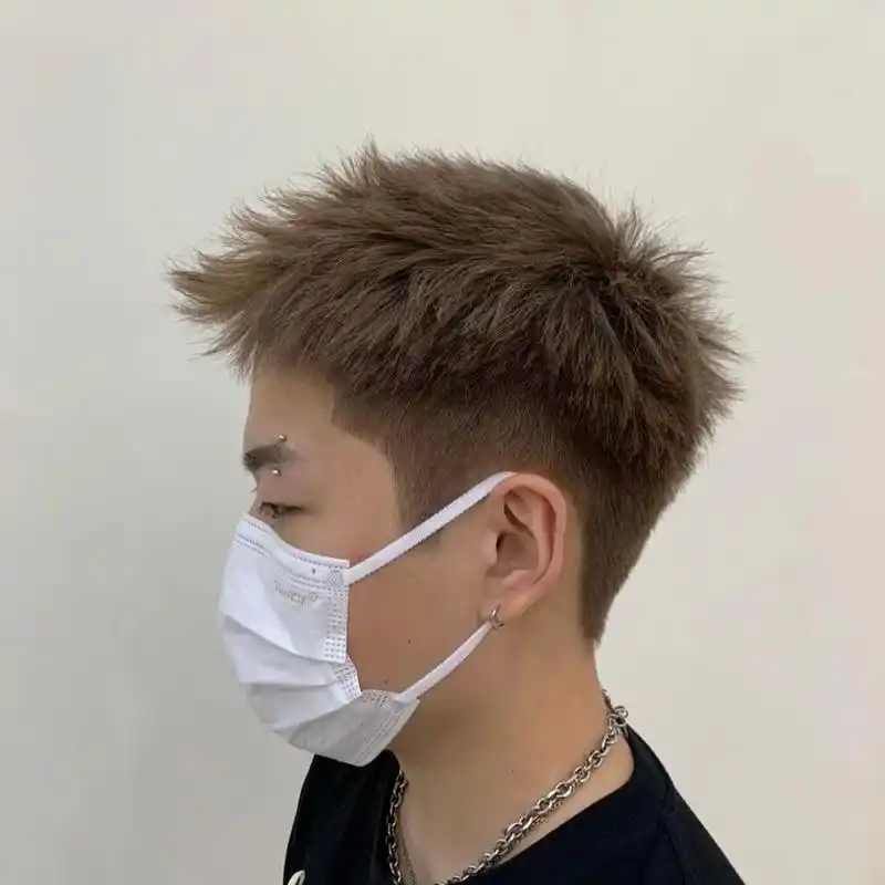 毛刺进阶 毛刺进阶发型,适合不喜欢长发的,不喜欢打理的,(当然打理