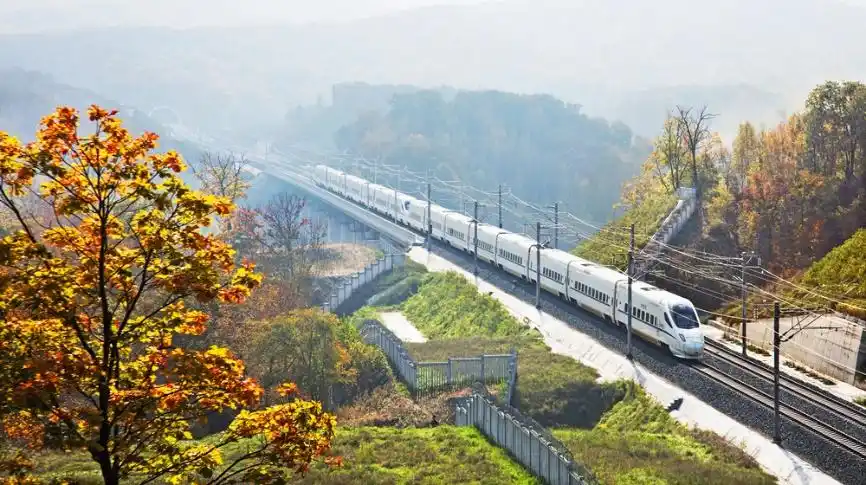 组图这条铁路被称为东北最美高铁沿线风景美不胜收7