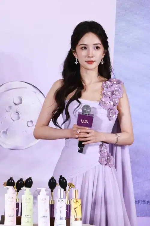 杨幂和龚俊传出喜讯,网友:终于等到这一天!