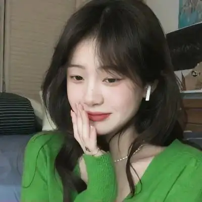 真人俏皮可爱治愈女生头像图片