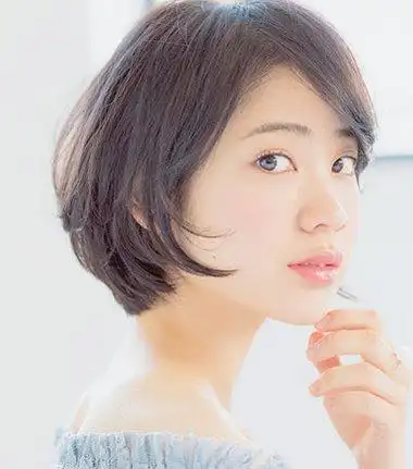 适合圆脸的短发_适合圆脸的短发发型_圆脸适合的短发图片_发型师姐