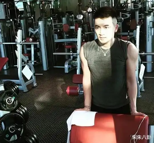 谢霆锋|盘点8位曾经很瘦,通过健身变壮的男星,比起小鲜肉他们更有魅力