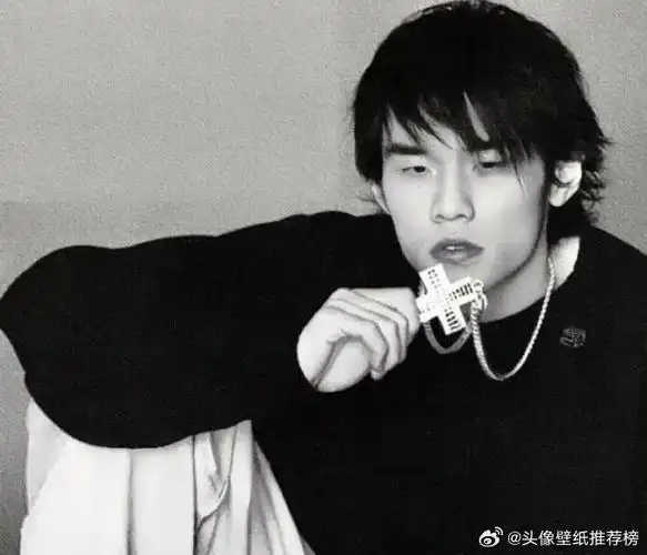 你喜欢哪一张呢~周杰伦#头像##情侣头像##壁纸