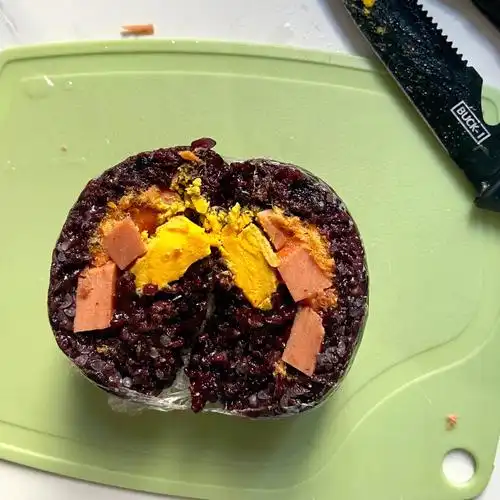 自制黑米饭团一拳头主食减脂餐