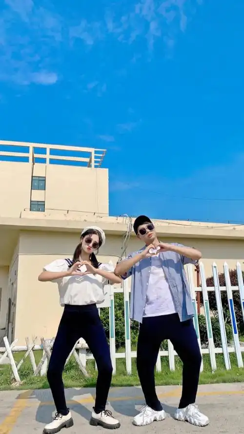 浪漫甜蜜情侣唯美迷人写真