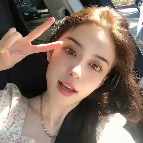 nadia bean中俄混血 ins:nadia.