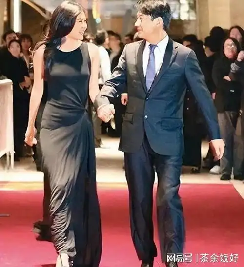 54岁黎明再婚新娘竟是他的助理网友这是对前妻乐基儿报复