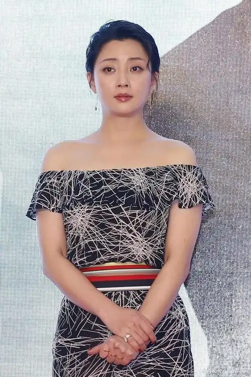 43岁殷桃,简直太美了!颜值耐打身材饱满!