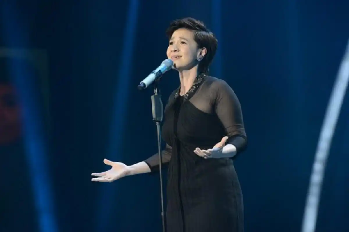 马来西亚华裔歌星柯以敏