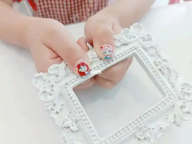 儿童迪士尼公主美甲