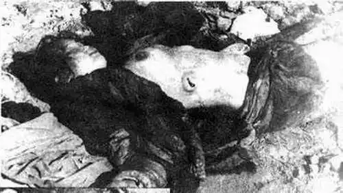 血洗南京大屠杀的惨案,据目击者说,"日本兵完全像一群放纵的野兽似地