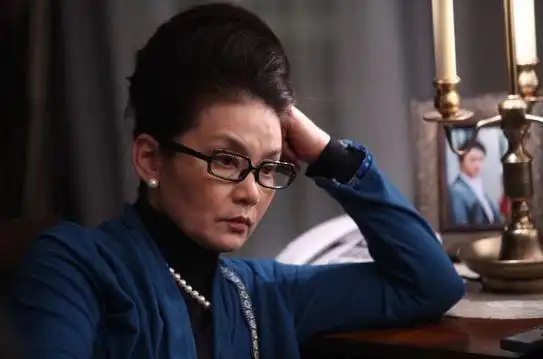 《文家的秘密》热拍 潘虹演绎大起大落悲喜人生