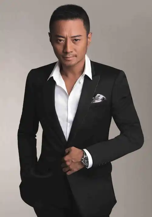 坦克牵手张涵予该如何演绎硬碰硬的铁汉柔情