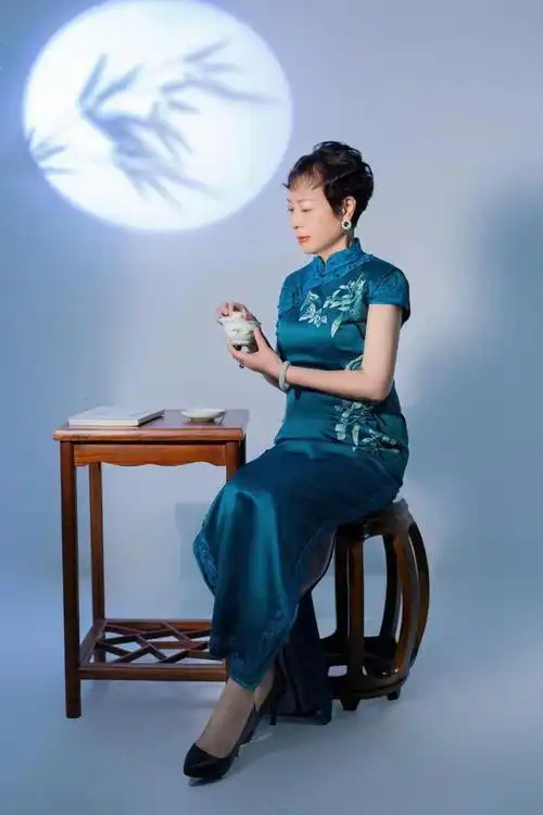 品鉴旗袍的花样年华