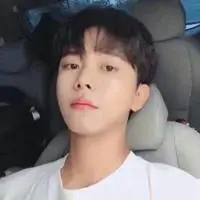 男生照片普通帅气真实初中生头像点击鼠标右键下载