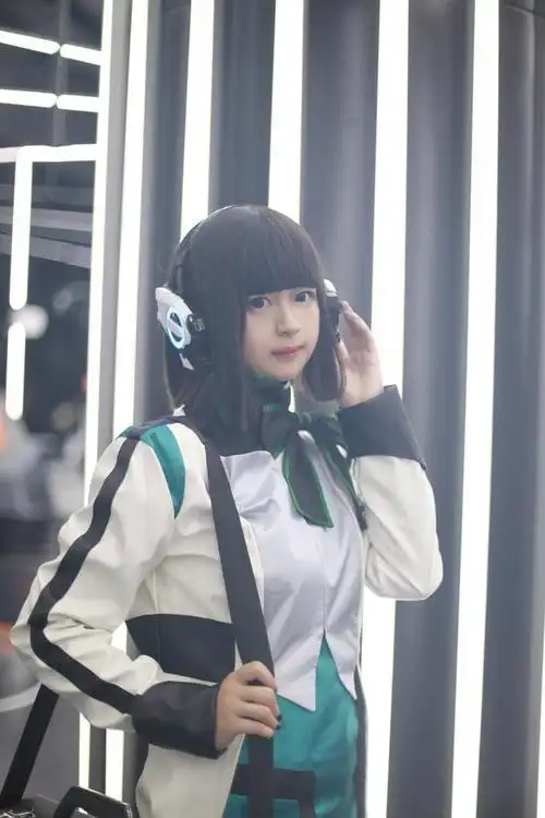 cos赏析假面骑士01伊兹