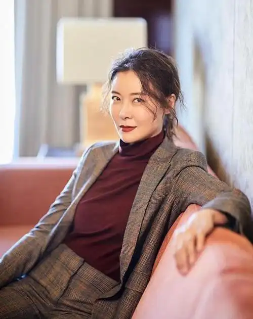 柯蓝是将门之后,比起韩雪,她才是真正的出身显赫.