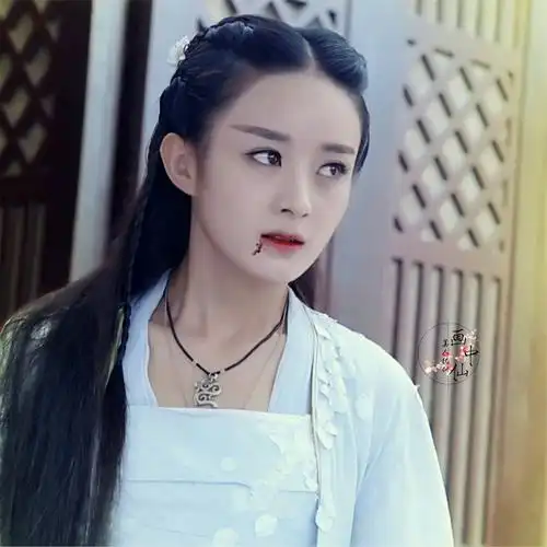 花千骨 赵丽颖 图源:美人犹似画中仙