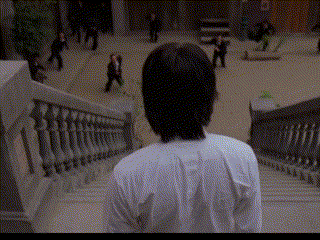 第2经典镜头这个镜头是星爷从精神病院里带出火云邪神后,斧头班一堆人