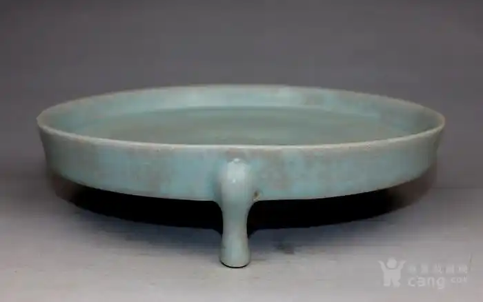 汝窑三足笔洗