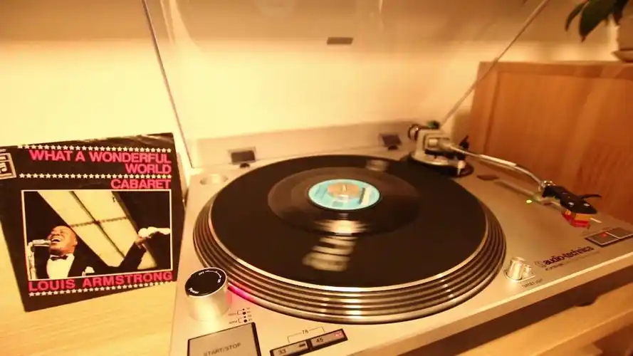 活动作品黑胶唱片欣赏louisarmstrongwhatawonderfulworld