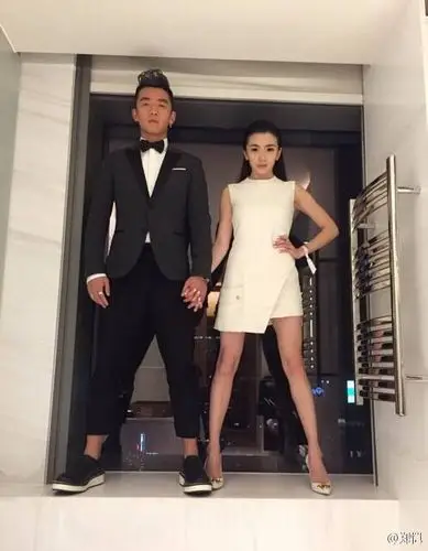 郑恺女朋友的身高…?