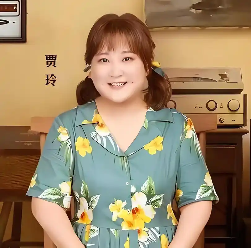 才华与魅力赢得国际认可 近日,知名演员,导演贾玲在好莱坞的活动中