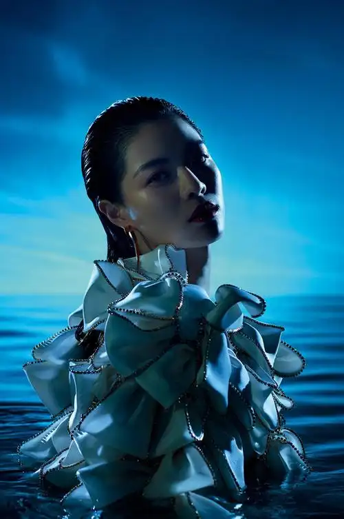 钟楚曦性感魅惑时尚杂志写真大片,明星,性感,高清,美女明星,魅力