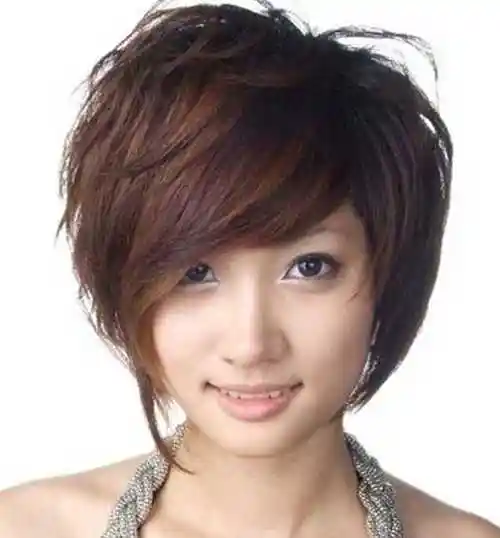 最新个性女生短发烟花烫发型图片