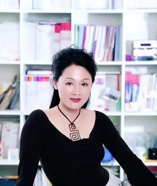 回顾王姬为自闭症儿子付出一生如今女儿也要走她的老路吗