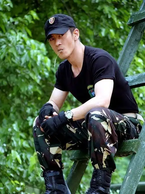 赵荀越来越帅了,网友:老硬汉变花样美男!他的妻子,更美哦!|李二牛|许