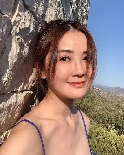 蔡卓妍明星资料大全-蔡卓妍动态_蔡卓妍电视剧电影-爱奇艺泡泡