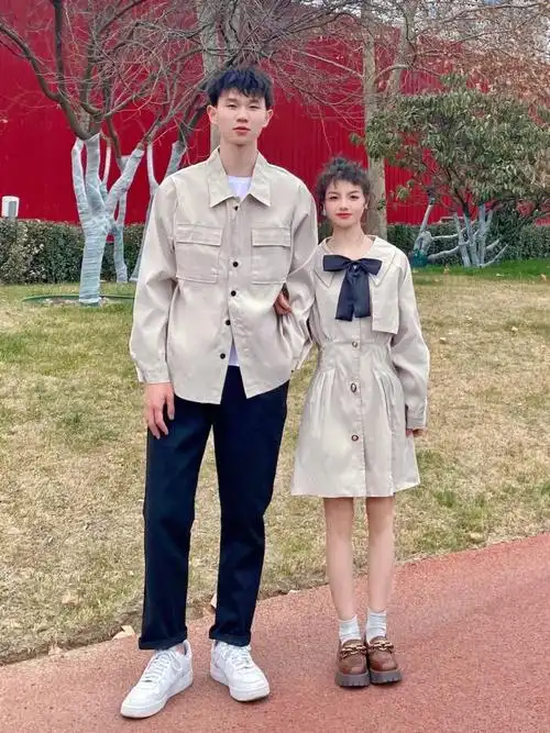 15377183情侣春天来了366套情侣装安排