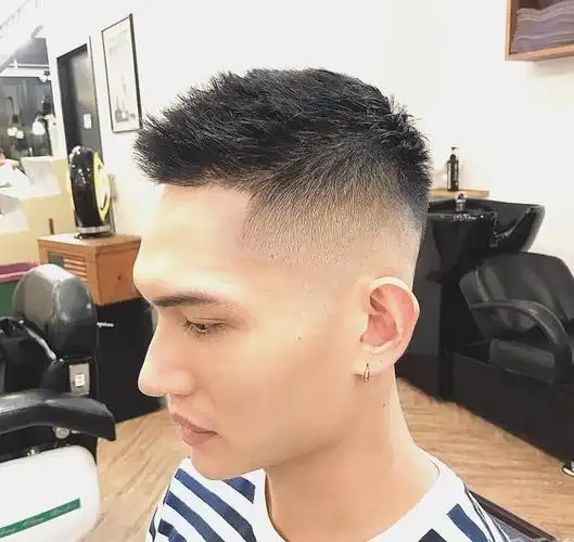 男士"不油腻"发型有什么?清新整洁,时尚潮流酷帅