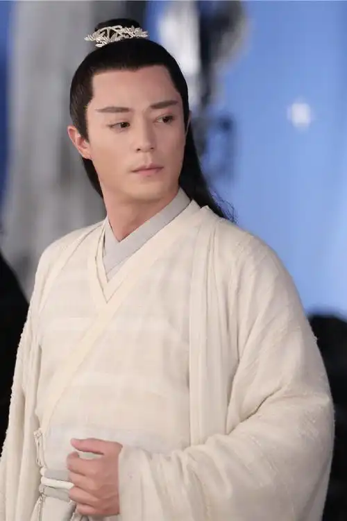 霍建华白子画#【高清剧照】白衣飘然云裳雪,画影无缘丹青素.