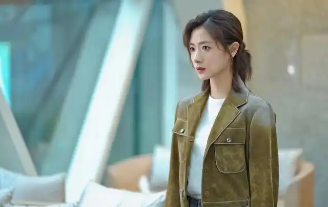 万茜在电视剧《简言的夏冬》中的演技