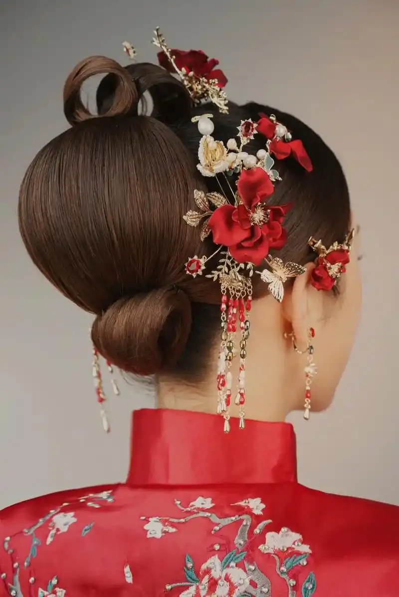 创作灵感 #秀禾造型 新娘秀禾造型图集,秀禾头发造型效果# - 抖音